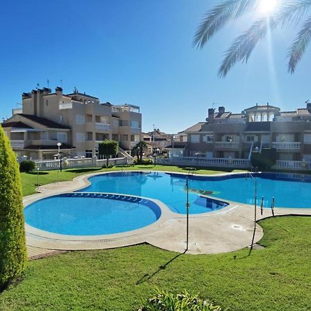 Apartament Z Duzym Tarasem Na Pieknym Osiedlu Orihuela Exterior photo